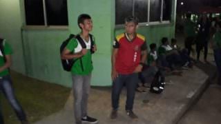 Alunos do Ifam de Presidente Figueiredo são 'abandonados' na estrada