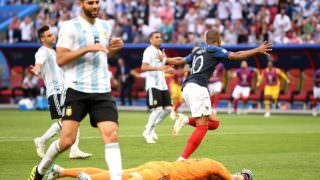 Mbappé ‘destrói’ a Argentina e coloca a França nas quartas de final