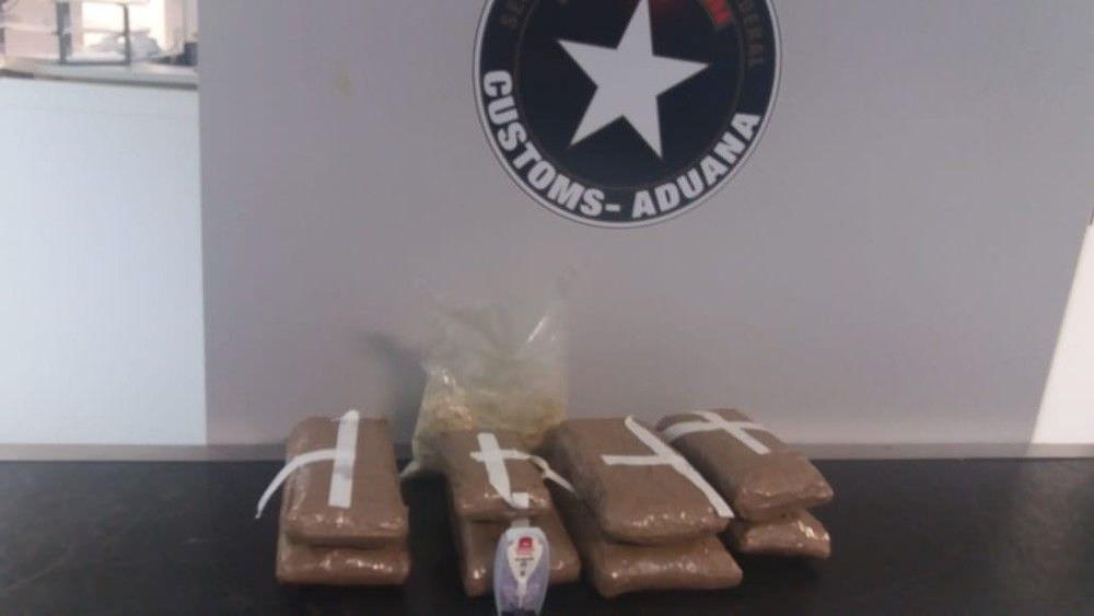 Mulher é presa ao desembarcar em aeroporto com R$ 1,5 milhão MDMA