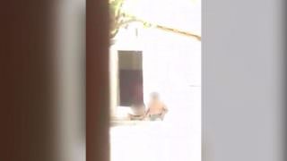 Avô é detido após ser flagrado em vídeo abusando da neta de 7 anos