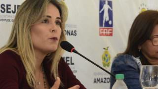 Após distribuição gratuita de bolas, Janaína Chagas está na mira do TRE