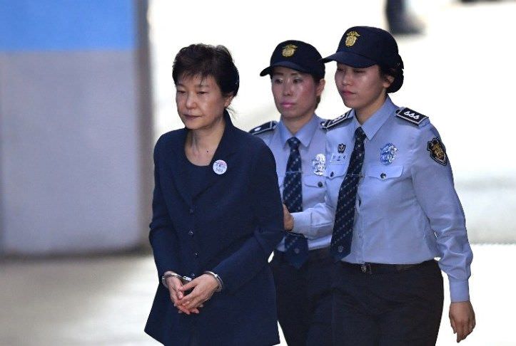 Ex-presidente da Coreia do Sul é condenada a mais 8 anos de prisão