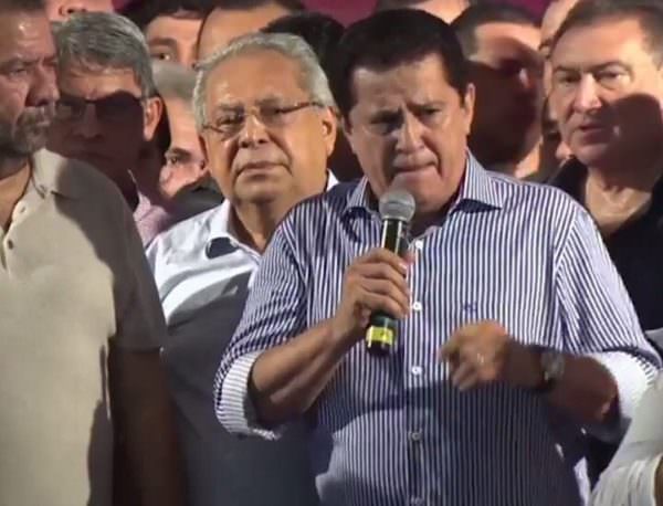 Amazonino e Alfredo são denunciados ao MPF por uso da máquina pública