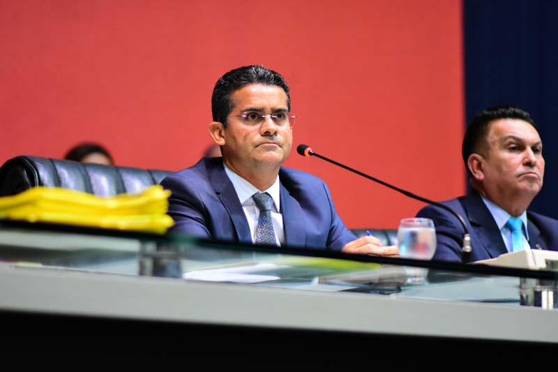 A quase dois meses das eleições, David tem três partidos para disputar o governo