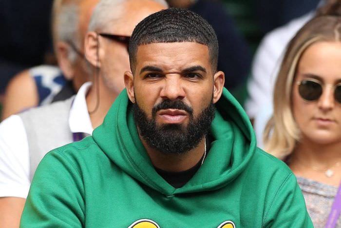 Bilhete de Drake prometendo limpar o quarto será leiloado por mais de R$ 29 mil