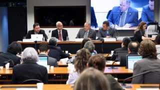 Debate na Câmara Federal aponta soluções para crise em institutos do AM