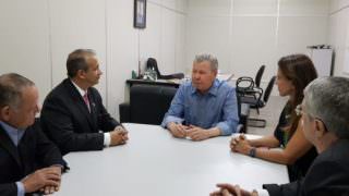 Gedeão Amorim busca apoio para realização do 1° Congresso Nacional dos Magistrados no AM