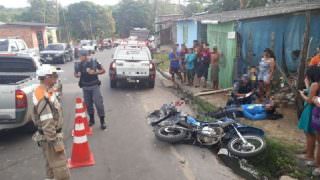 Motociclista morre após colidir contra caçamba na Zona Oeste de Manaus
