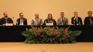 Em período eleitoral, Amazonino se 'vangloria' por aumentar repasse do orçamento ao TCE