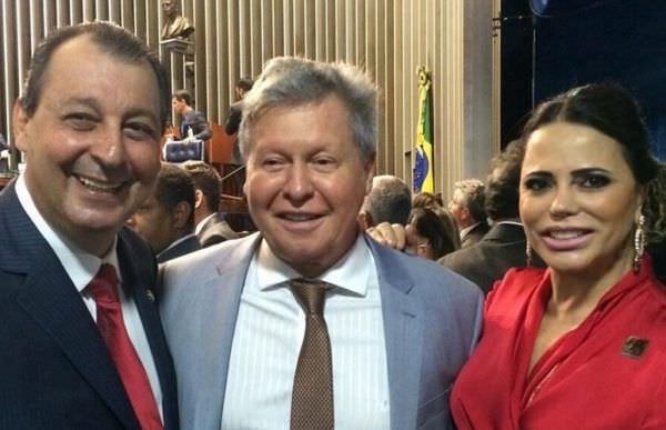 Nas redes sociais, Nejmi Aziz agradece apoio de Arthur a Omar