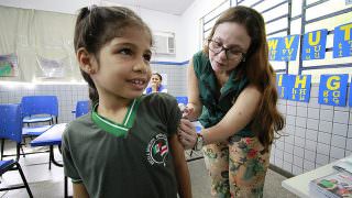 Pais poderão responder por negligência caso não autorizem vacinação