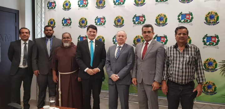 Comitê aponta uso de servidor em campanha, durante expediente