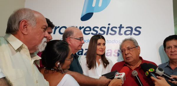'Rebecca é mulher competente e será fundamental no governo', afirma Amazonino