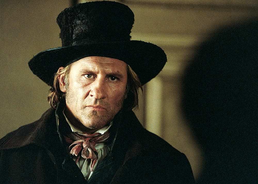 Ator Gérard Depardieu é acusado de estupro na França