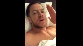 Em vídeo, vocalista do Imagine Dragons diz que é Illuminati e expõe outros artistas