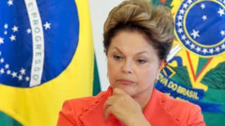 Ao votar, Dilma diz que Bolsonaro morreu pela boca