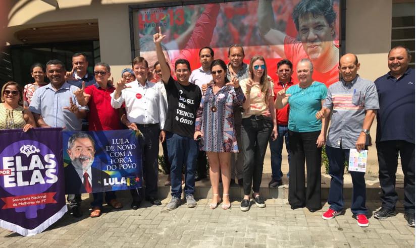 Militante do PT compõe chapa com candidata do PCdoB ao governo