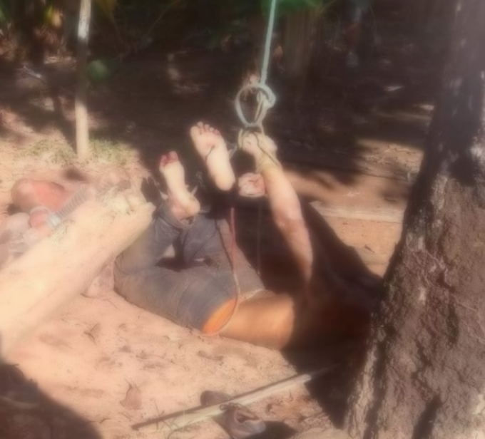 Suspeitos de praticarem roubos são amarrados em árvore em Manacapuru