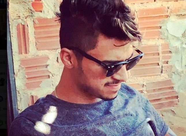 Cantor sertanejo e músico são mortos a tiros em festa após discussão por ciúme
