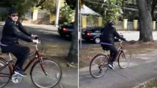 Dilma é hostilizada por mulher durante passeio de bicicleta; veja vídeo