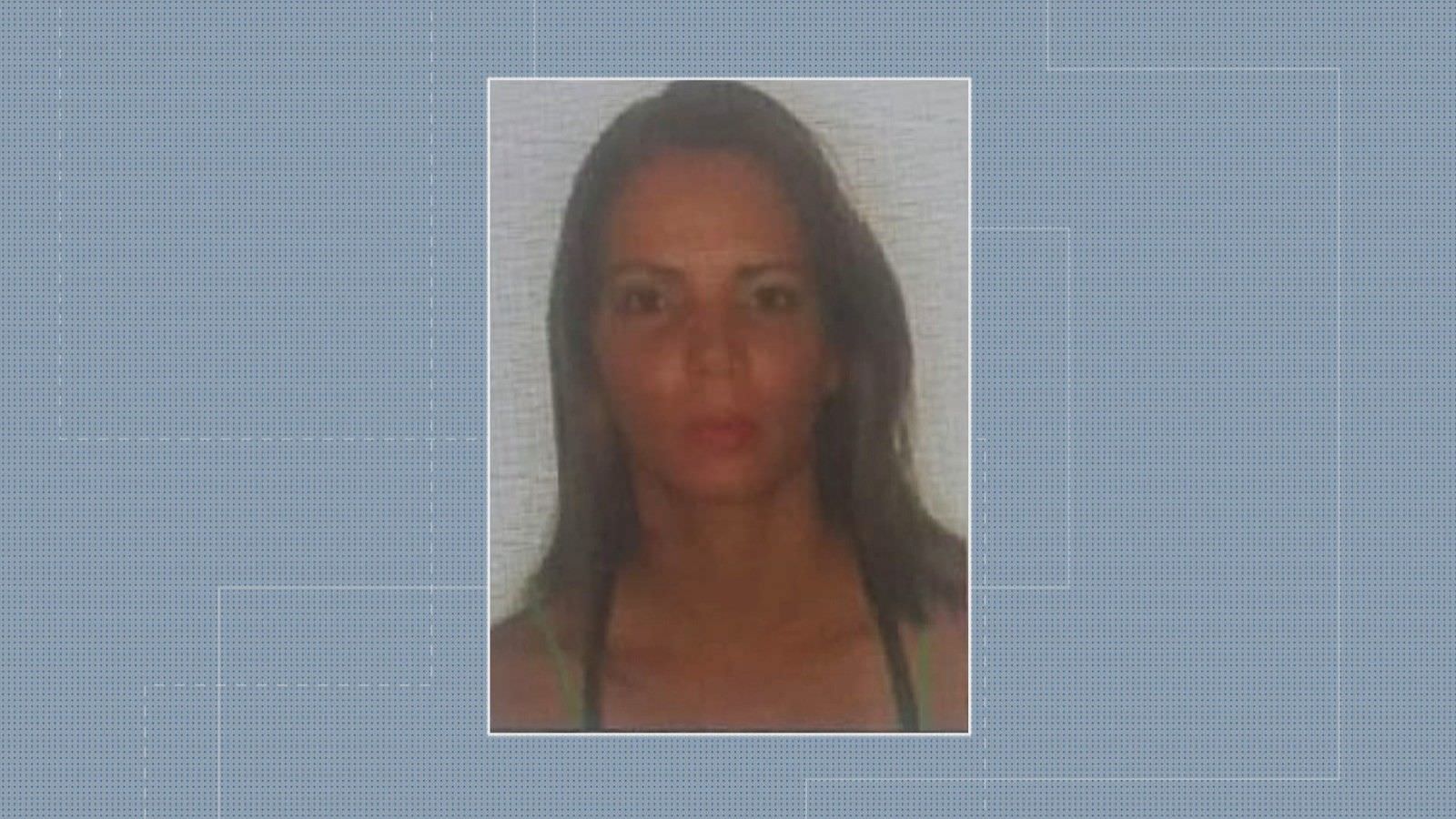 Mulher morre após cair do 3º andar de prédio; marido é preso