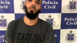 Homem é preso após se masturbar enquanto observava adolescentes