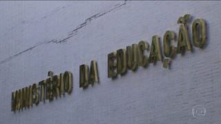 MEC garante que pagamento de bolsas da Capes não será suspenso