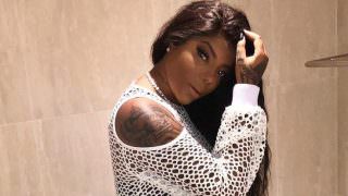 Dormindo, Ludmilla aparece sexy de calcinha e sutiã em foto feita pela mãe, Silvana
