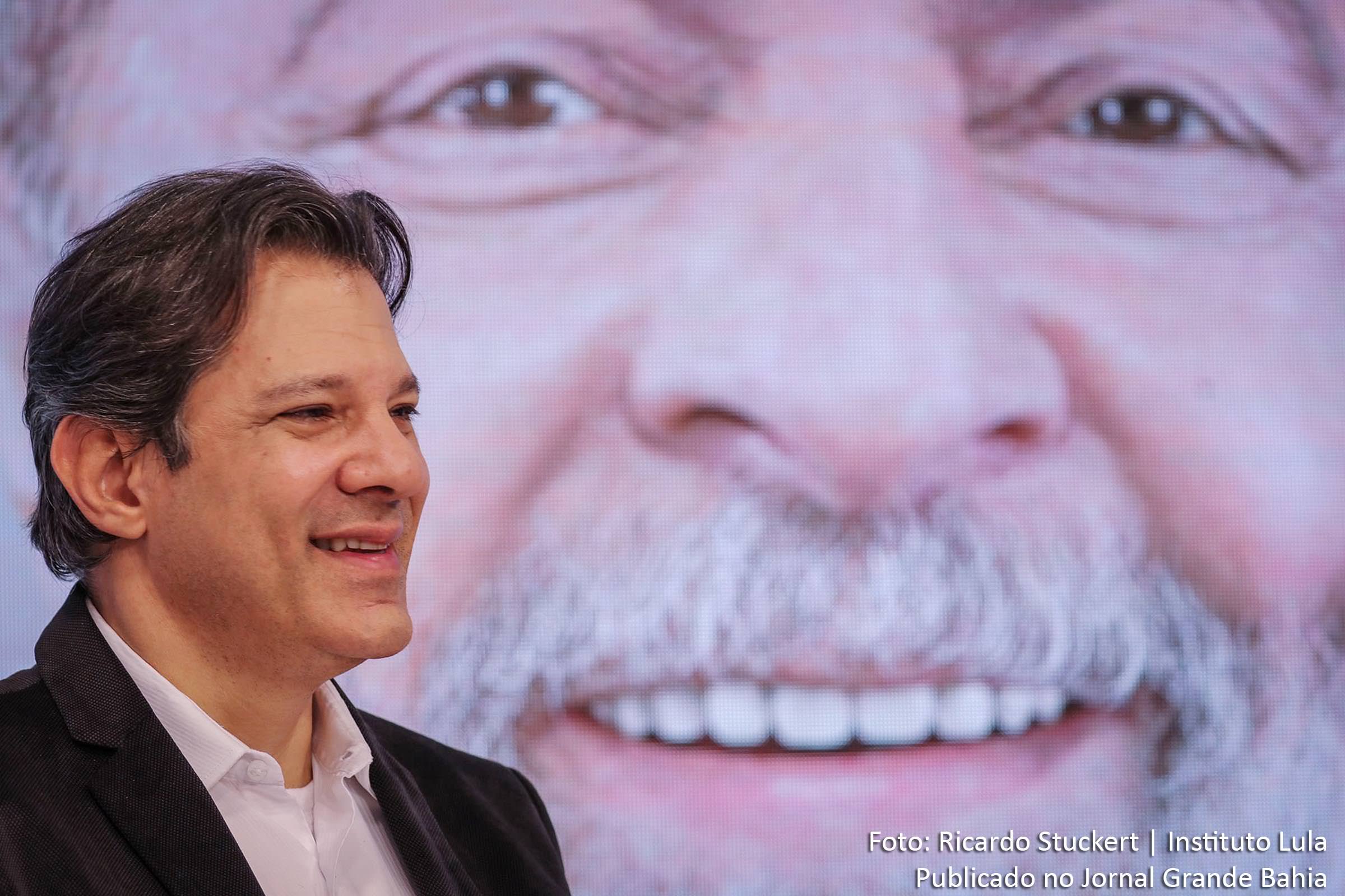 Haddad diz que Bolsonaro tem medo de estudantes, professores e negros