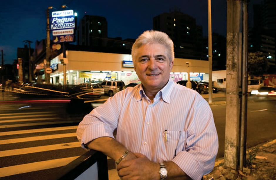 Fundador das farmácias 'Pague Menos' é preso por crime contra sistema financeiro