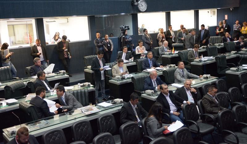 Deputados do AM gastam R$ 4,66 milhões em diárias, cotão e publicidade