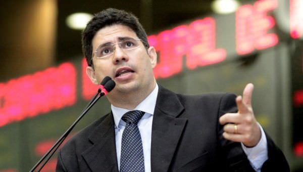 PDT pode investir em nome de Hissa Abrahão para governador do AM