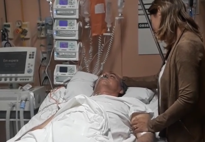 Bolsonaro está sem febre e recebe tratamento de prevenção à trombose