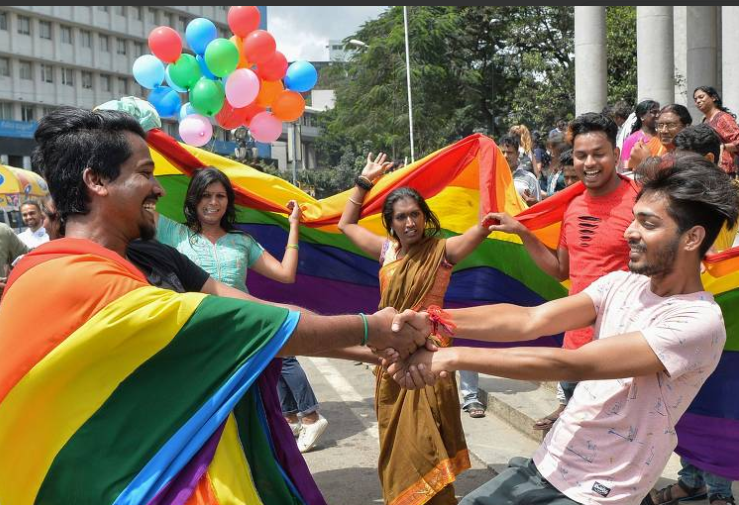 Homossexualidade deixa de ser crime na Índia