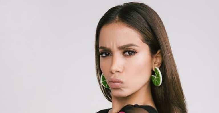 Anitta teria ficado 1 ano sem relações sexuais por motivo incrivelmente chocante