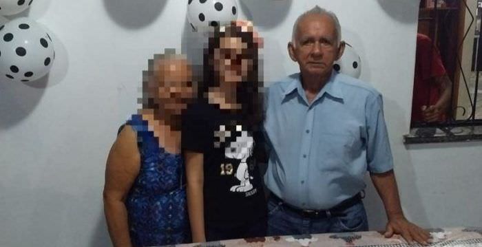 Motorista em alta velocidade atropela casal de idosos em Manaus