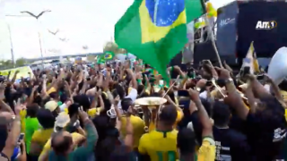 General Mourão realiza carreata pró Bolsonaro em Manaus