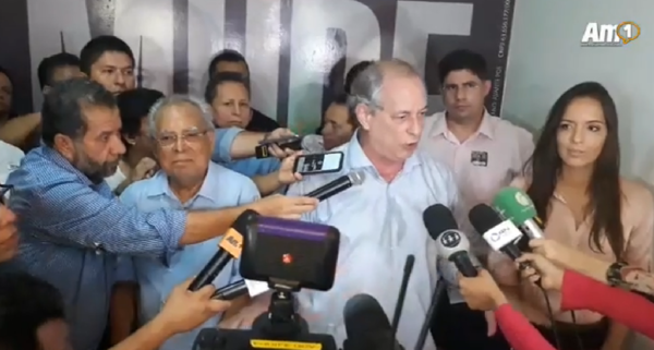 Candidato a presidência Ciro Gomes (PDT) inaugura comitê em Manaus