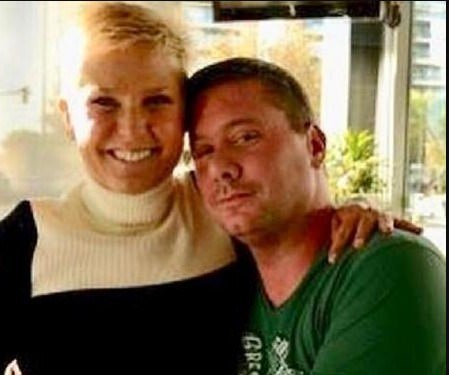 Xuxa lamenta morte de fã argentino que infartou ao vê-la em aeroporto