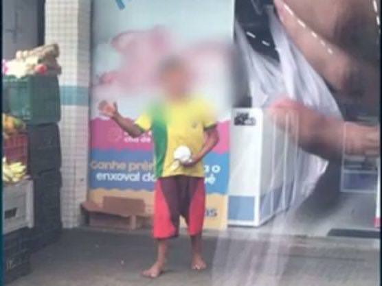 Criança de 10 anos é flagrada participando de assalto