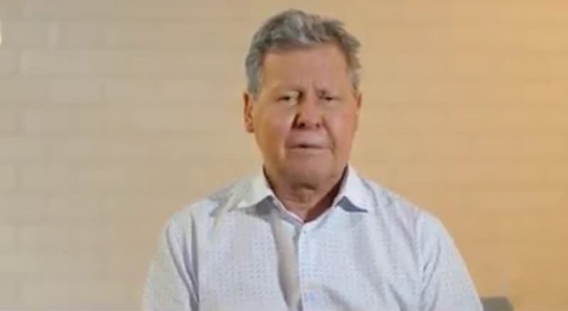 Arthur Neto segue sem previsão de alta no tratamento para covid-19