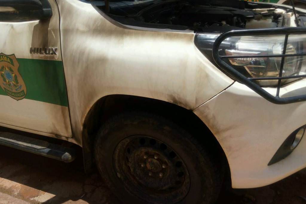 Alvos de Bolsonaro, equipes de Ibama e ICMbio tem carro incendiado na Amazônia