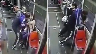 Homem abusa de menina dentro do ônibus e passageiros não reagem; veja vídeo