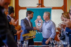 O contrato foi assinado nesta quinta-feira, entre o ministro das Cidades e o prefeito de Manaus - Foto: Alex Pazuello