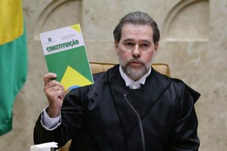 'Atacar Poder Judiciário é atacar a democracia', diz presidente do STF