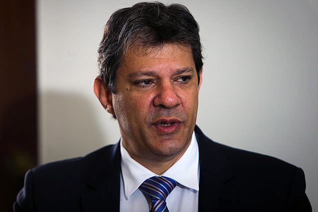 Após chamar petistas de babacas, Cid Gomes faz campanha pró-Haddad