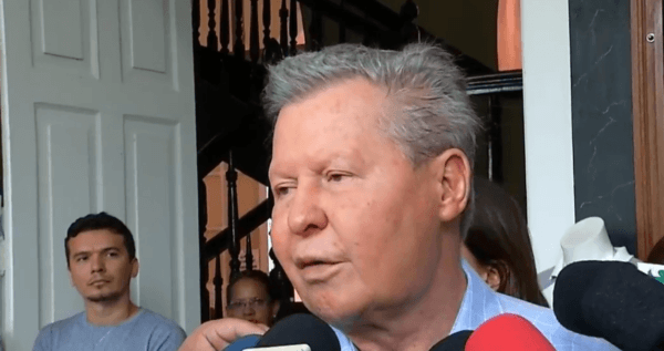 Prefeito de Manaus diz que anulou voto para presidente da República