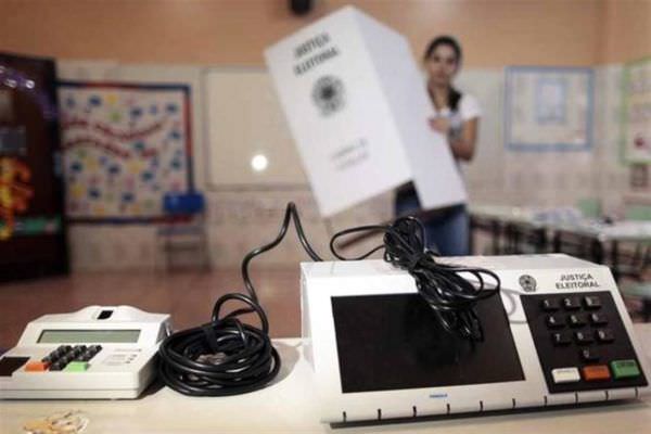 Candidatos têm 20 dias para campanha, de olho no segundo turno