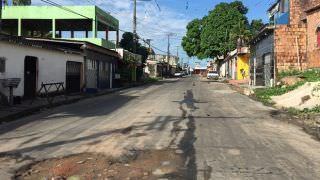 Professor suspeito de abusar de alunas crianças é solto, em Manaus