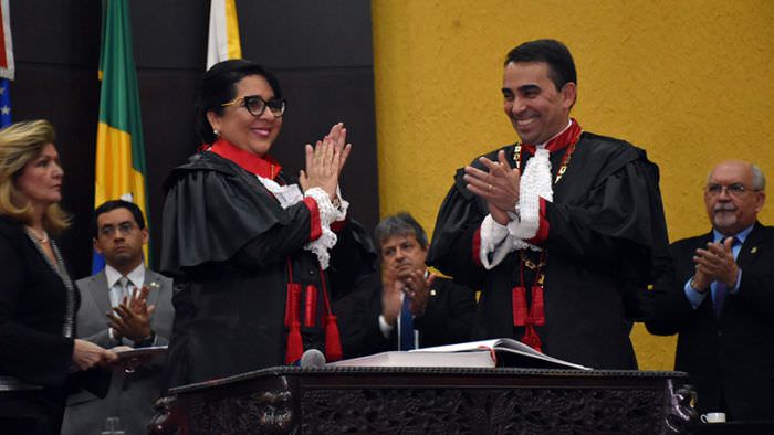 Leda Albuquerque toma posse no cargo de procuradora-geral de Justiça